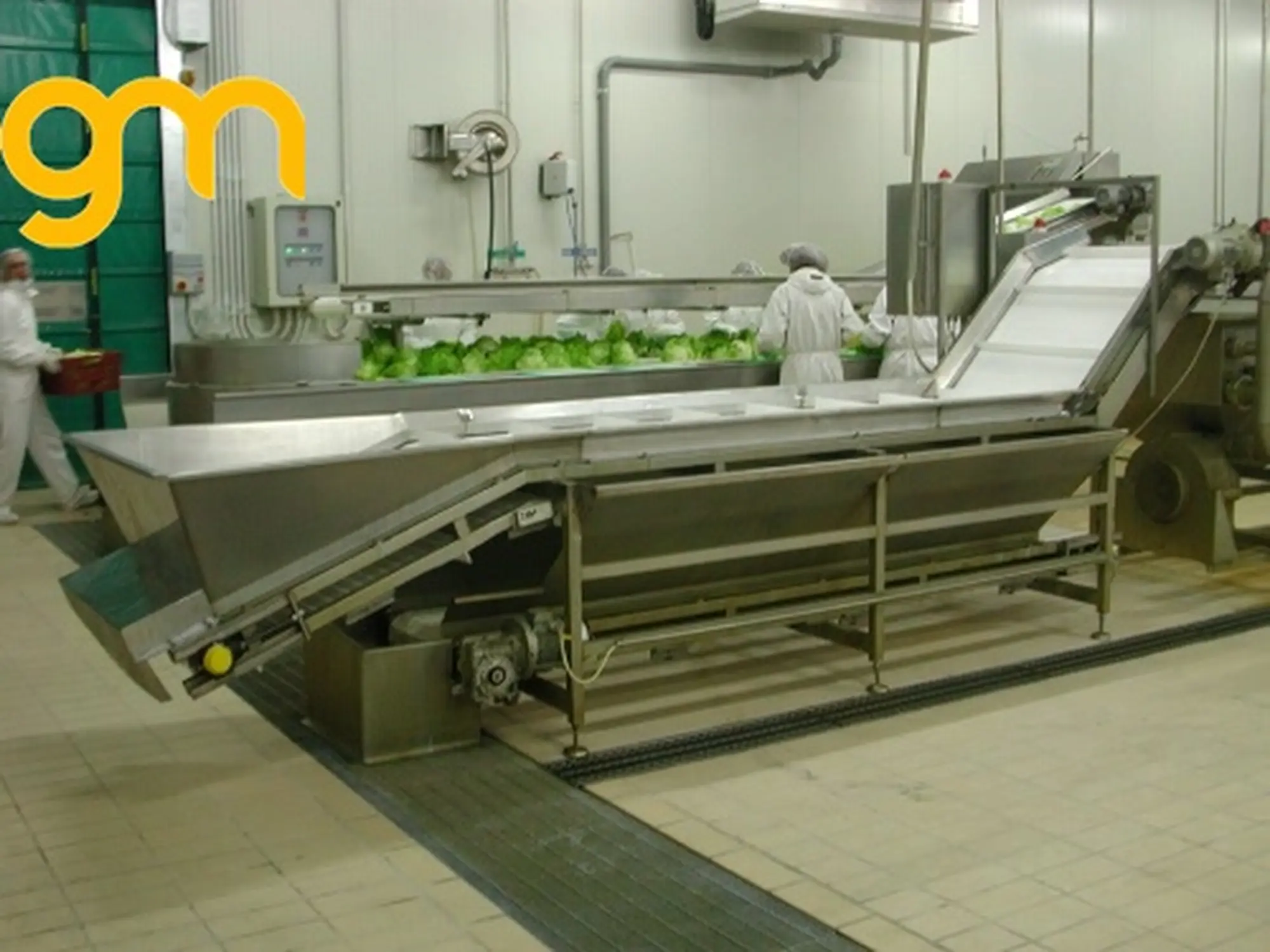 bang-tai-luoi-inox-rua-rau-qua-trai-cay