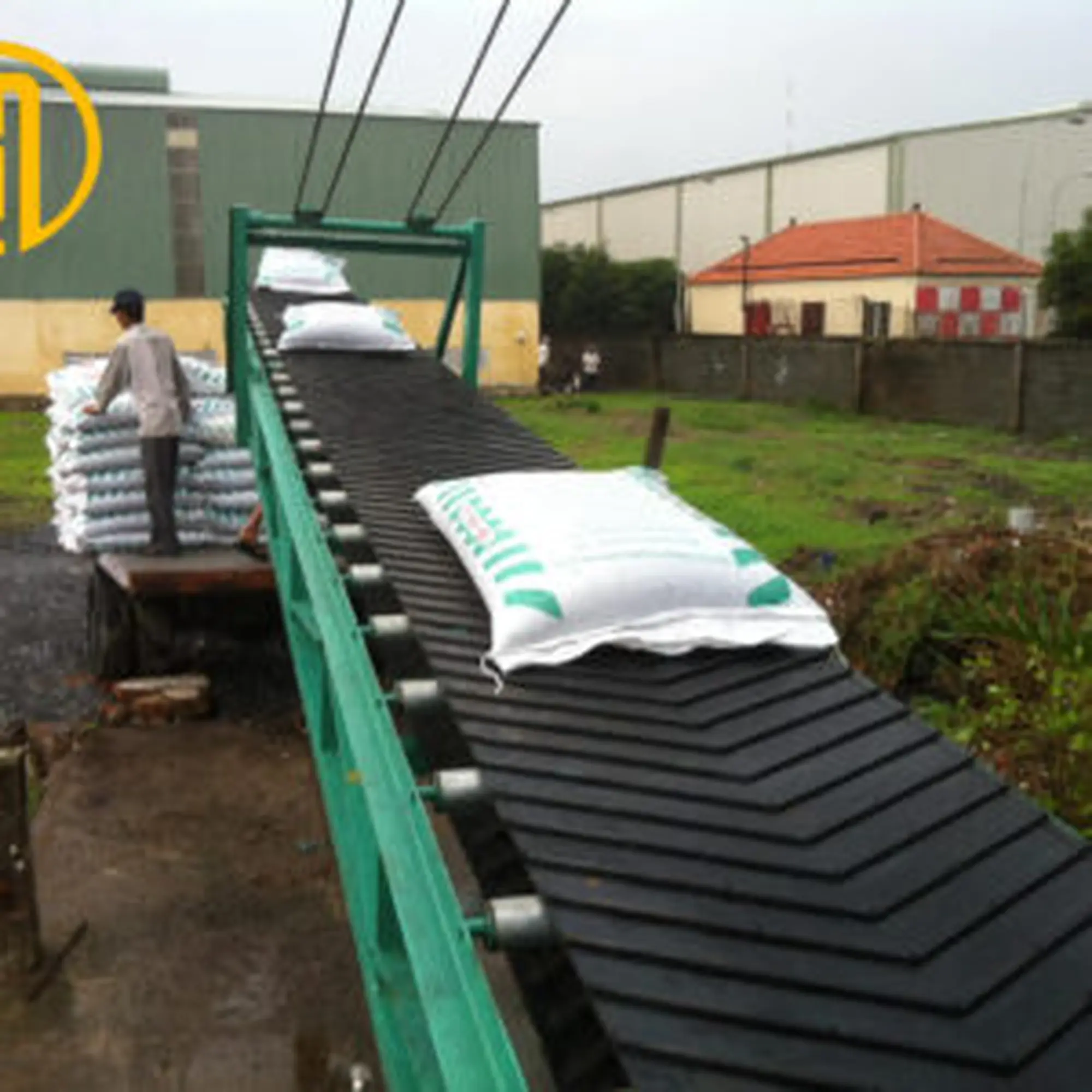 bang tai cao su gan V