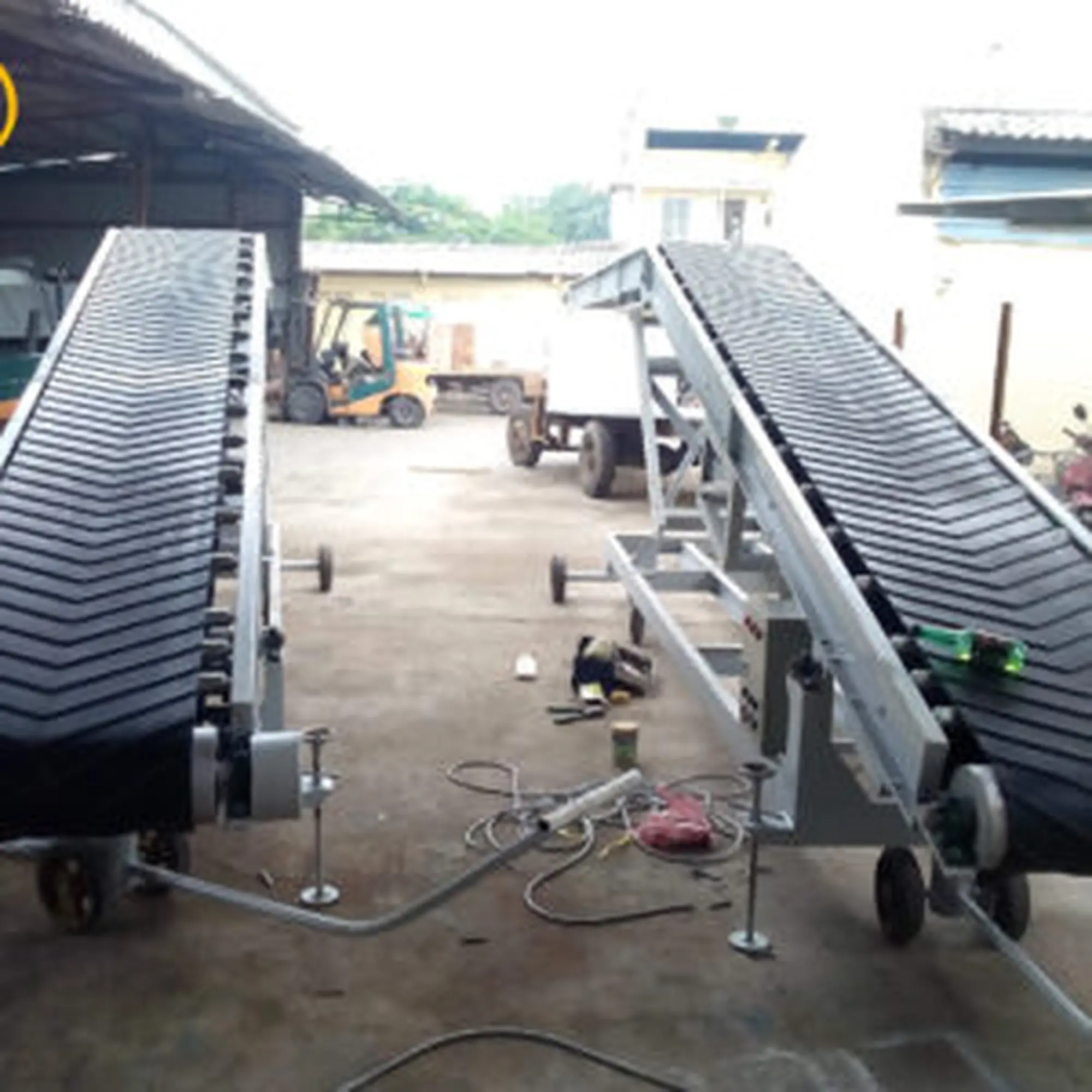 bang tai cao su gan V