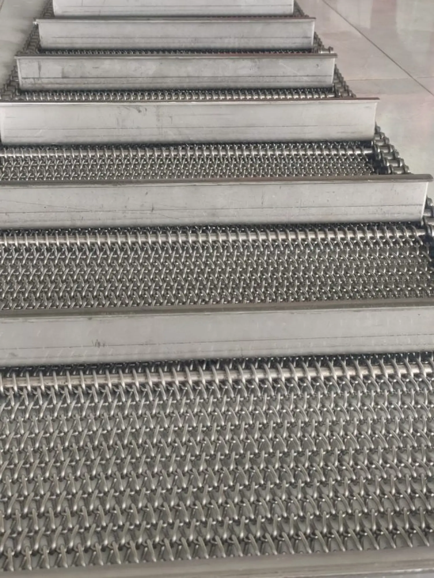 Cấu tạo mặt lưới