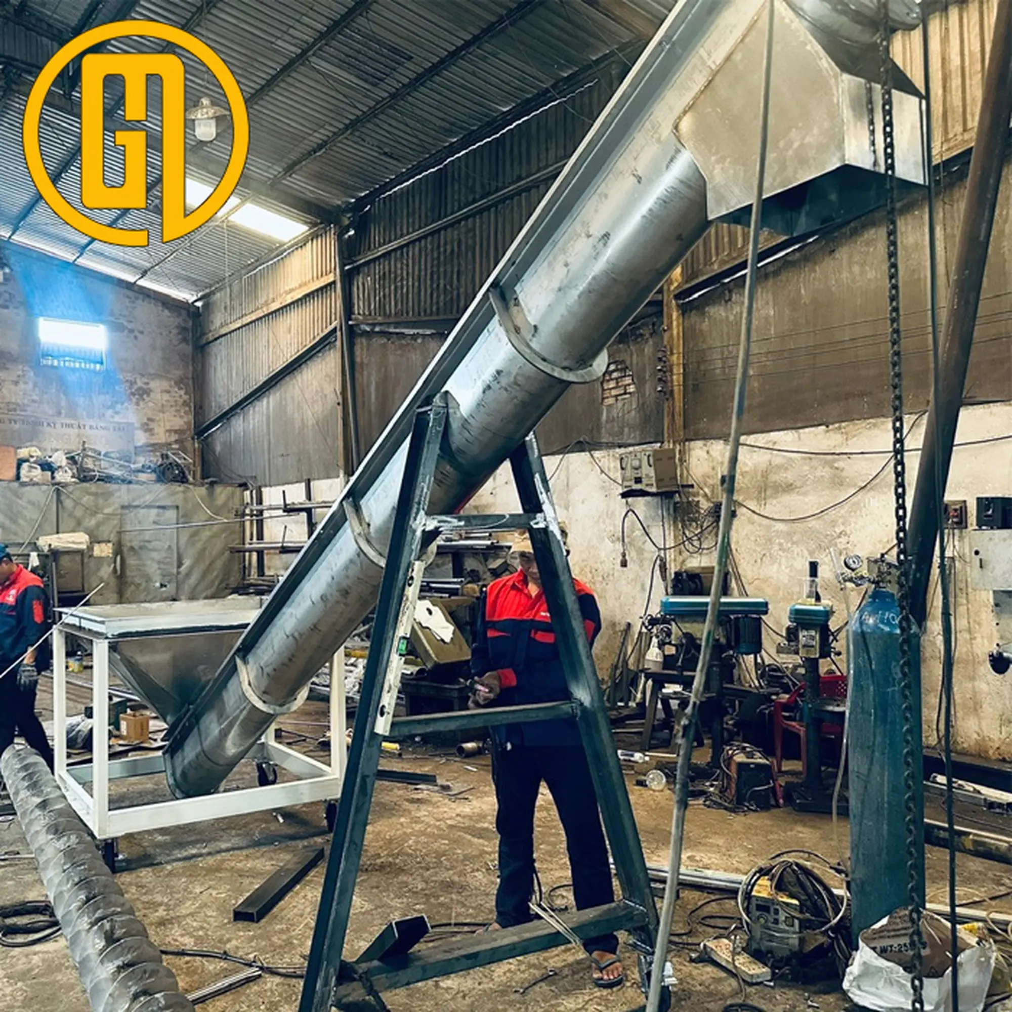 Băng chuyền trục vít