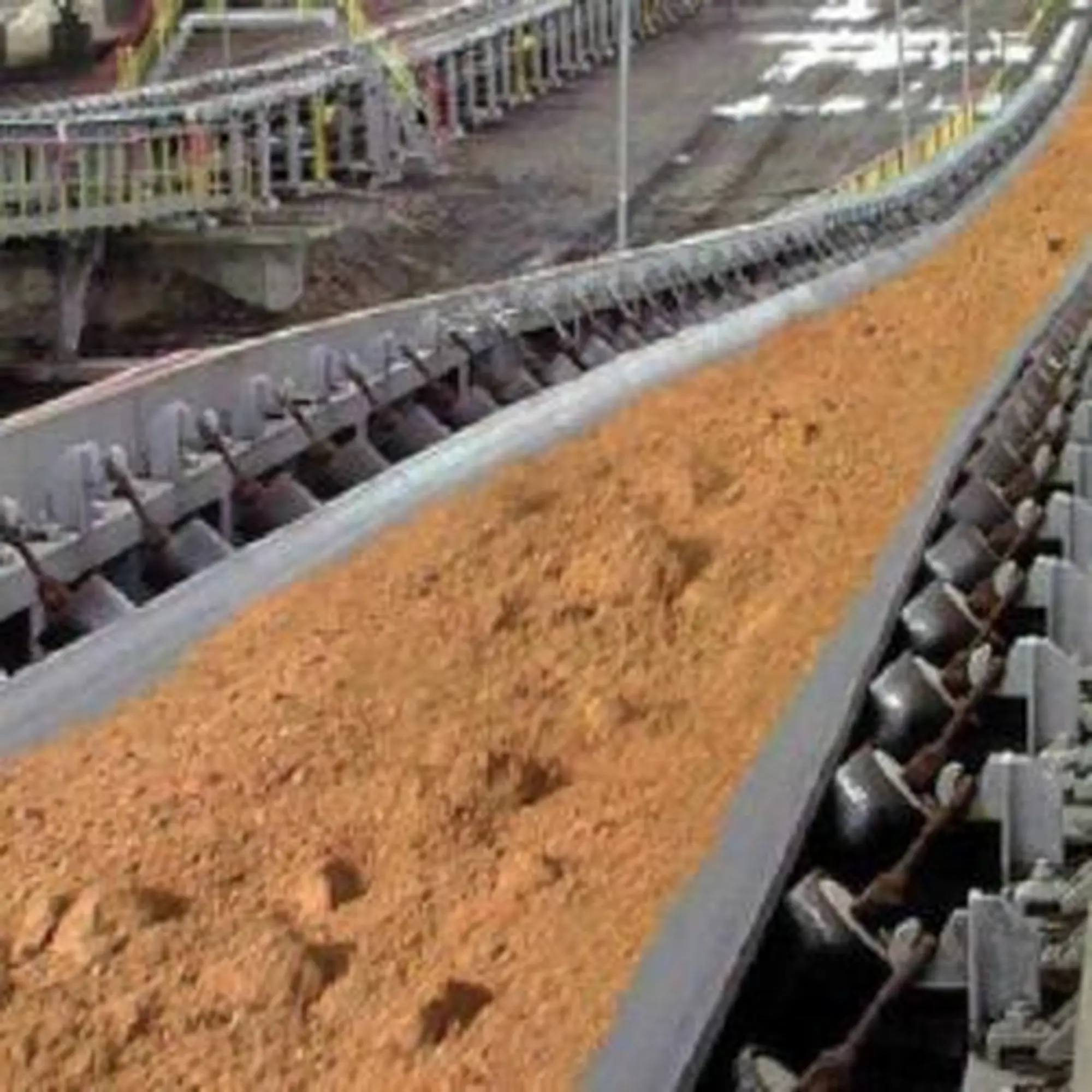 băng tải cao su bố thép