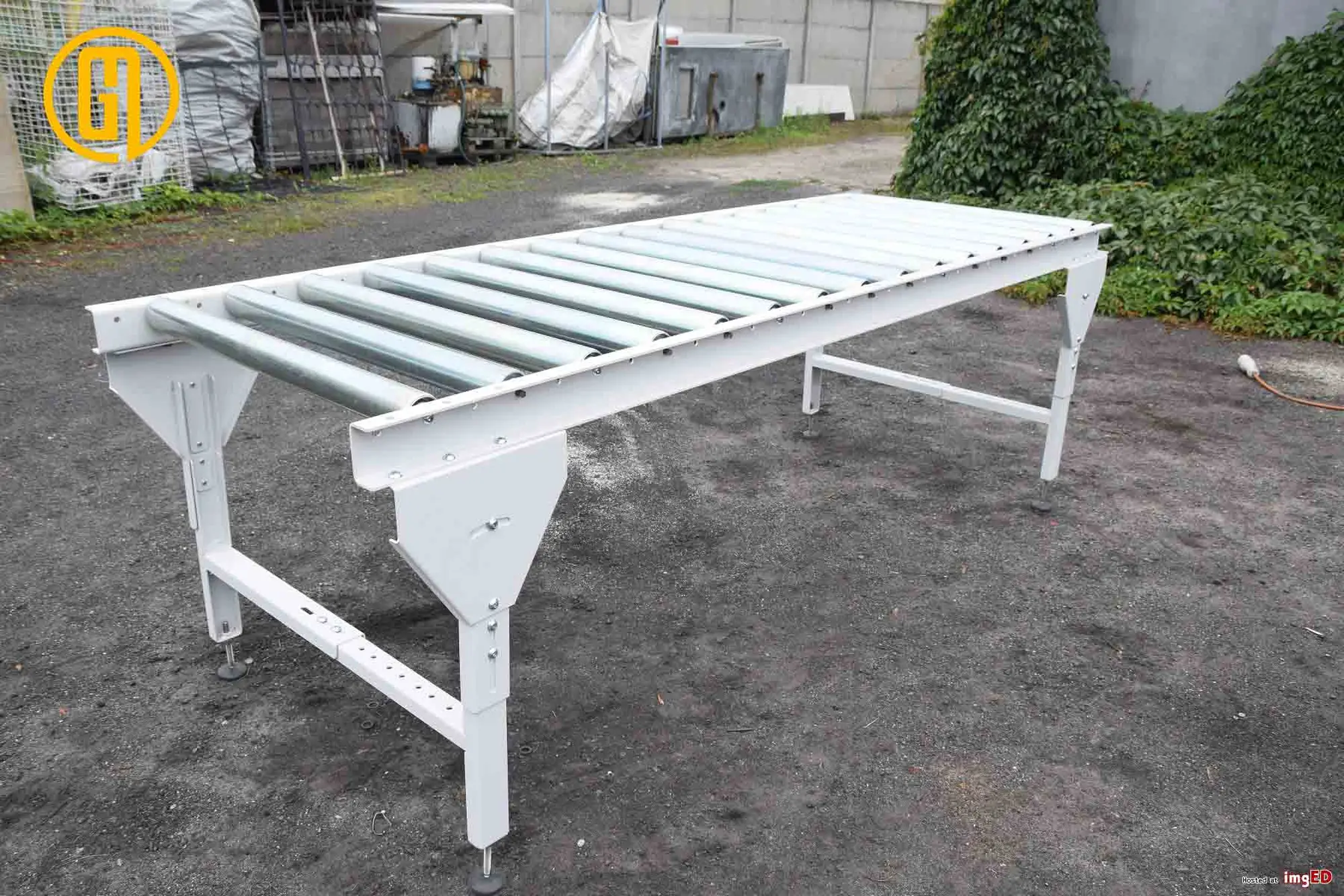 băng tải dạng con lăn