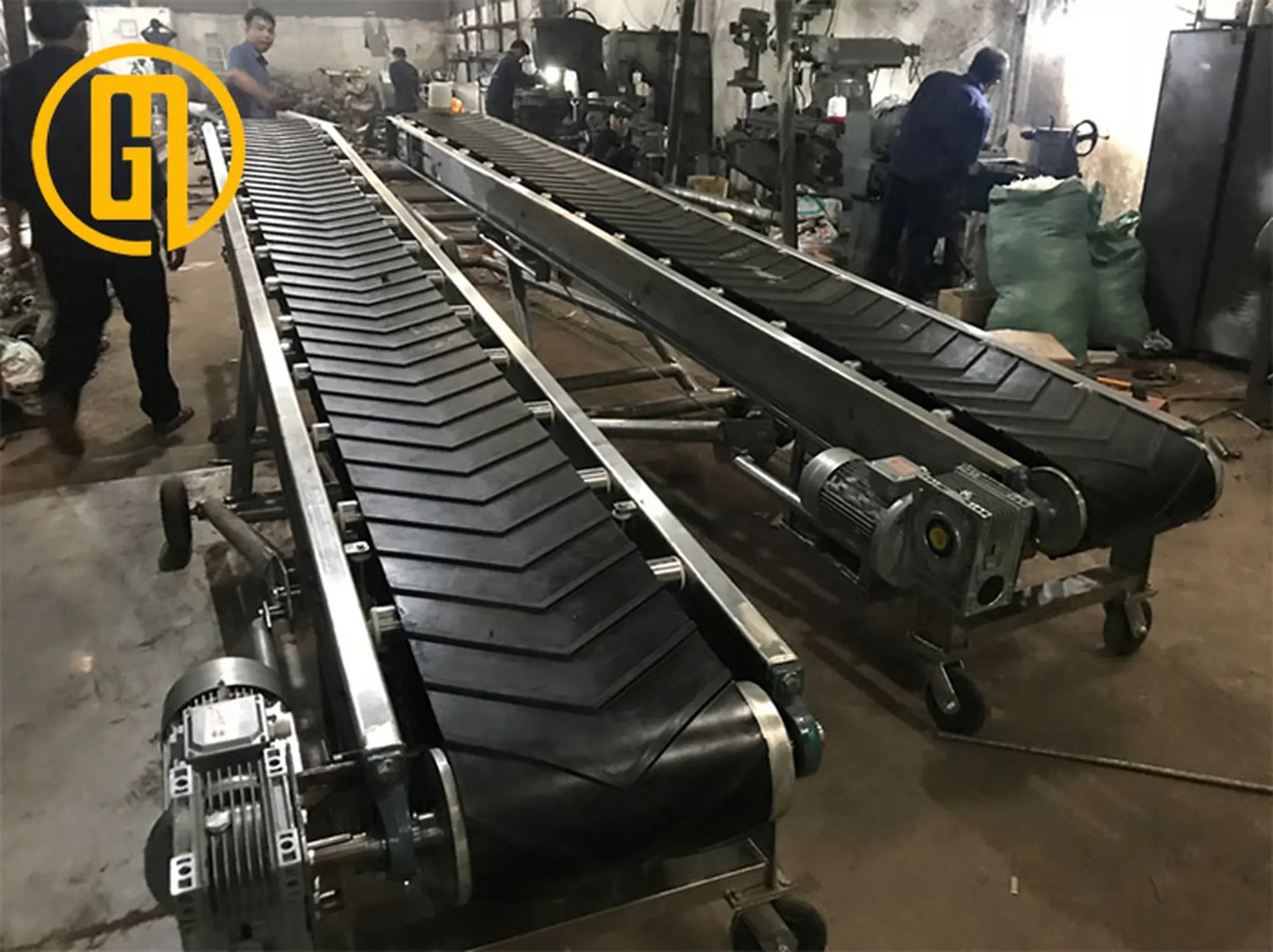 Băng tải cao su gân V