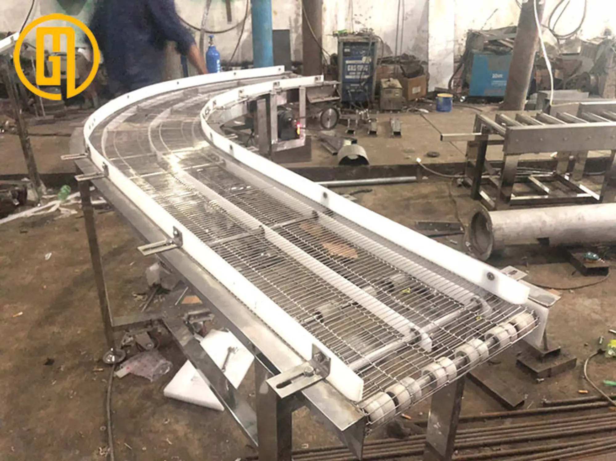 Lưới băng tải góc cong